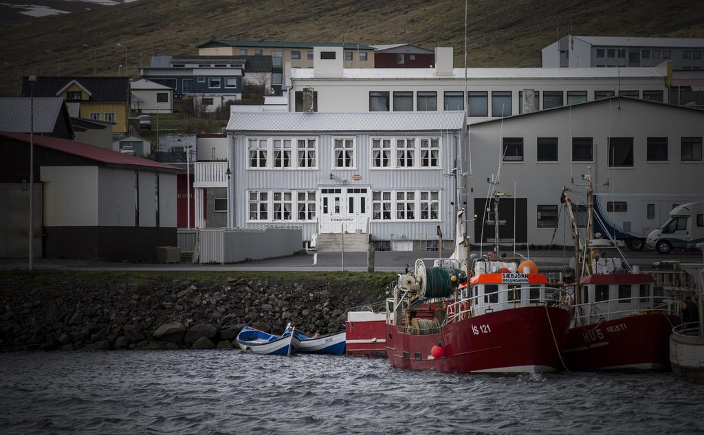 Einarshúsid Guesthouse Bolungarvík Exterior foto